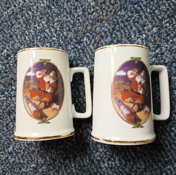 Coca-Cola Vintage Mugs - Picture 1 of 2